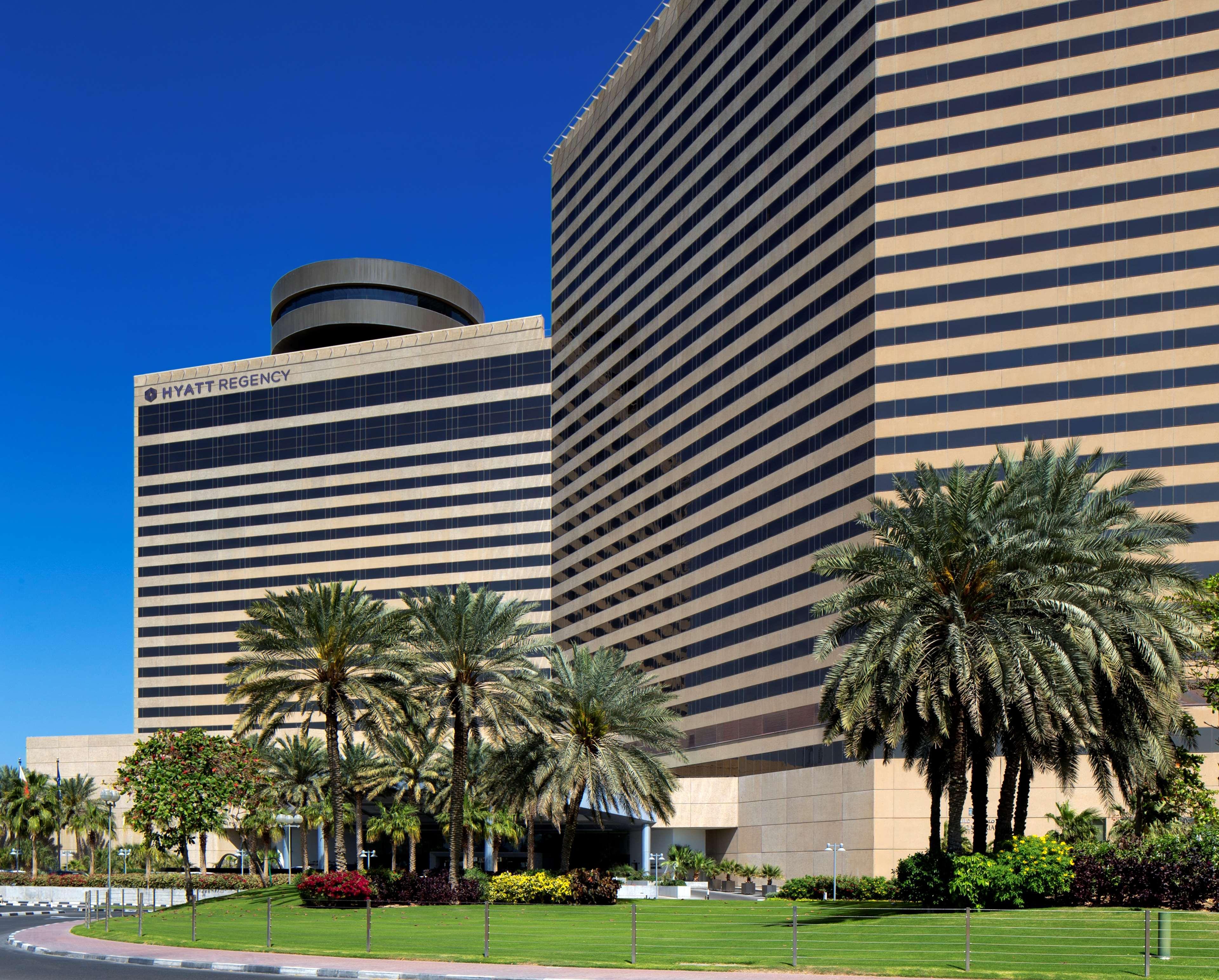 Hyatt Regency Dubai - Corniche Hotel Exterior photo