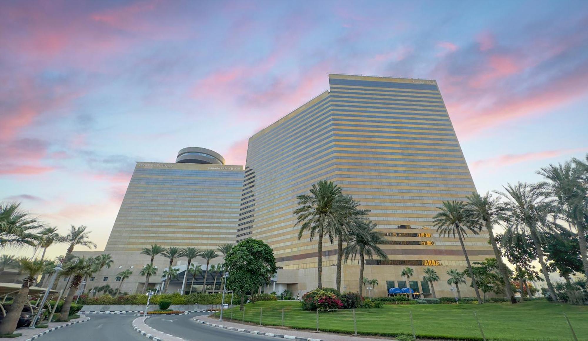 Hyatt Regency Dubai - Corniche Hotel Exterior photo